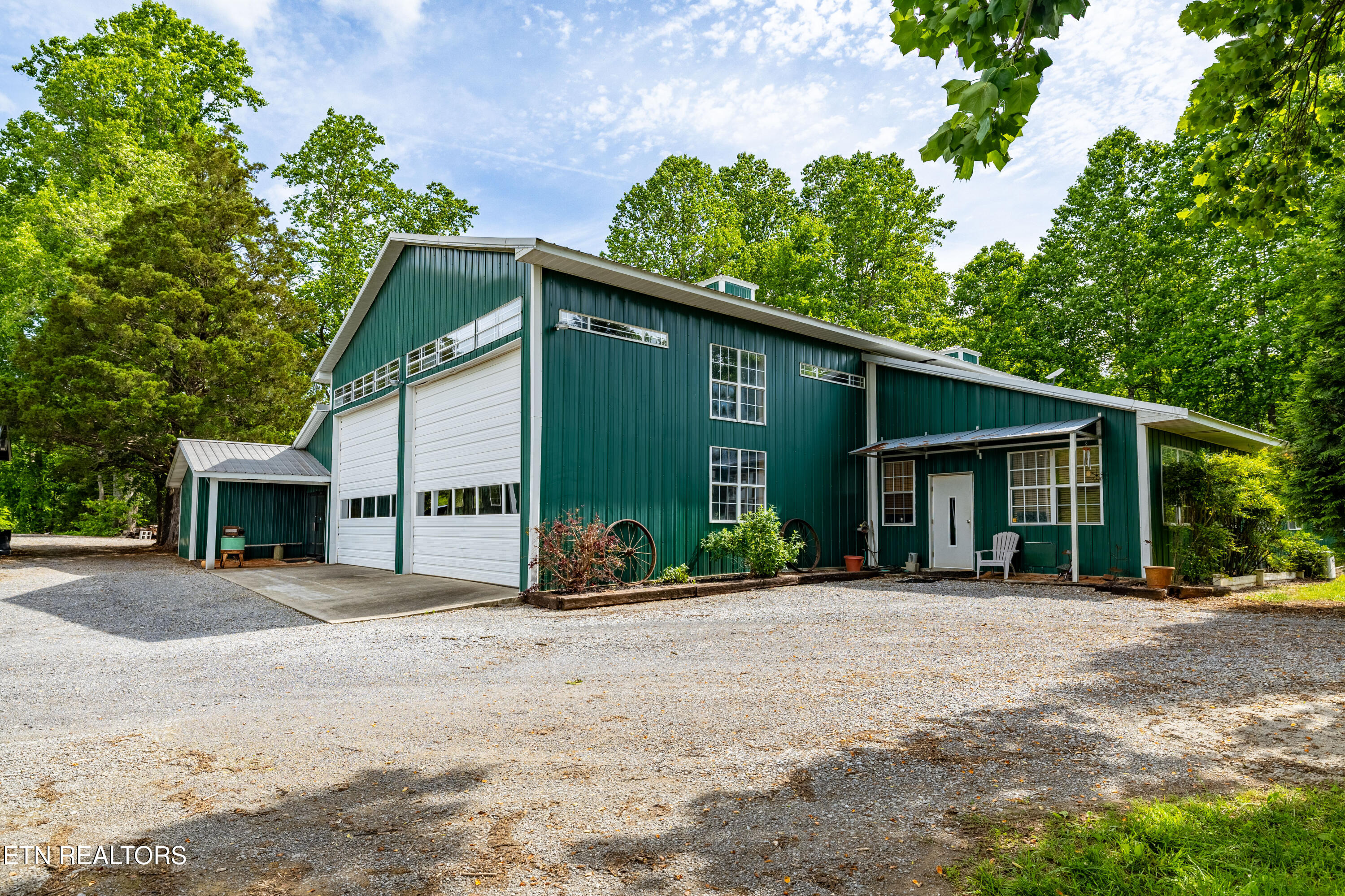 1139 Reagan Valley Rd