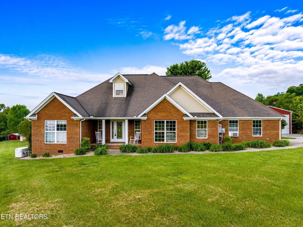 Photo of 687 Burchfield Road Rd, Dandridge, TN 37725 (MLS # 1300080)