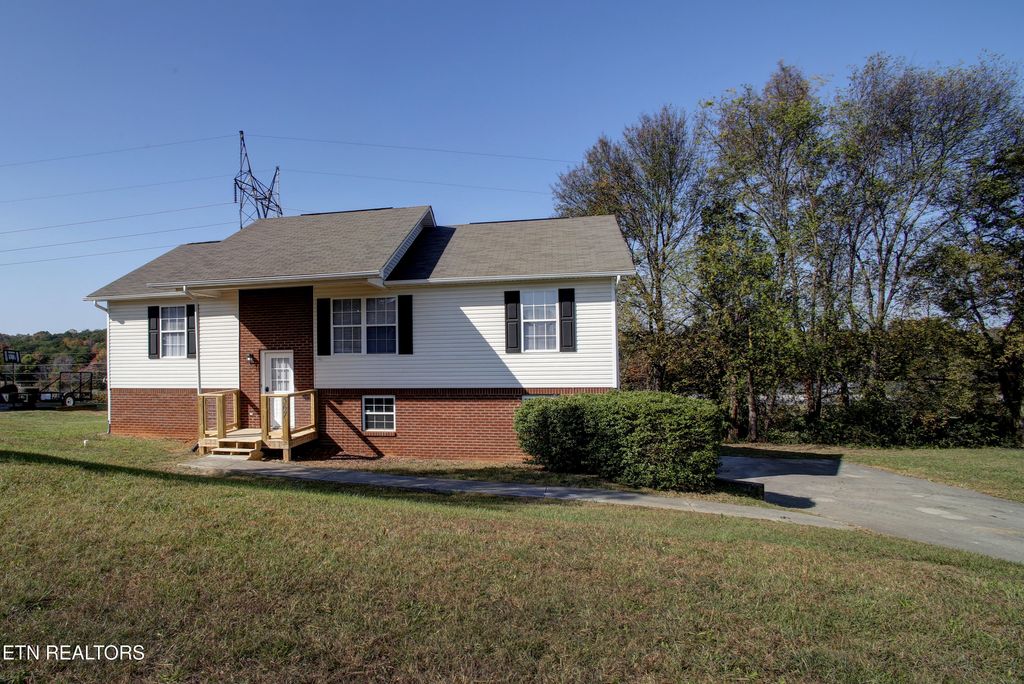 Photo of 567 Joshua Drive, Dandridge, TN 37725 (MLS # 1309751)