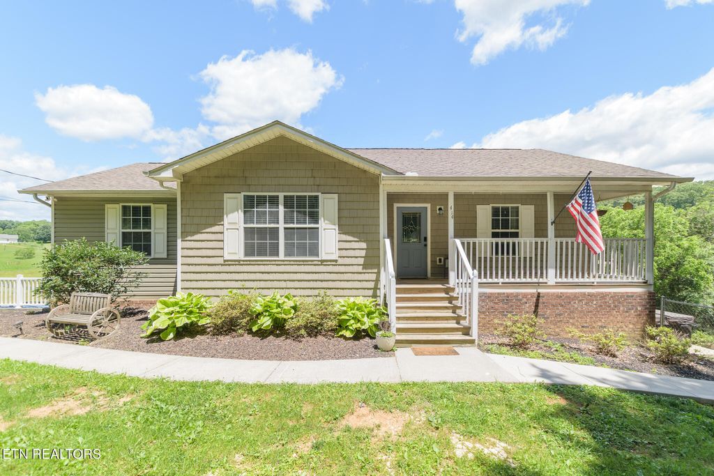Photo of 414 Hidden Valley Rd, Clinton, TN 37716 (MLS # 1302852)