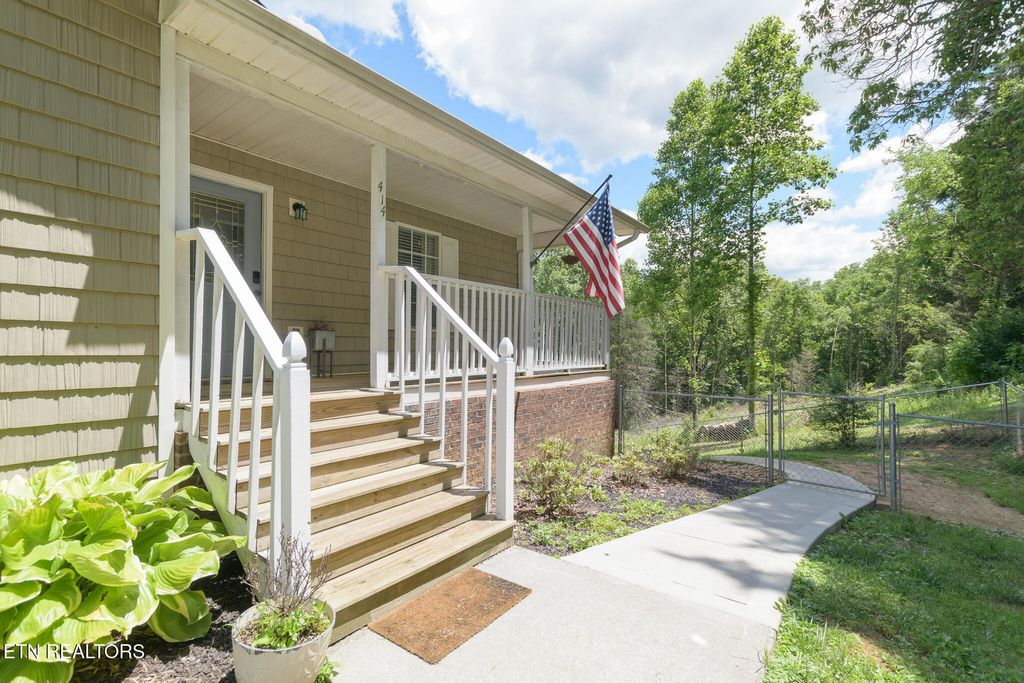 Photo of 414 Hidden Valley Rd, Clinton, TN 37716 (MLS # 1302852)