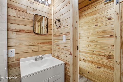 Tiny photo for 1096 U.S. 25E, Newport, TN 37821 (MLS # 1337705)