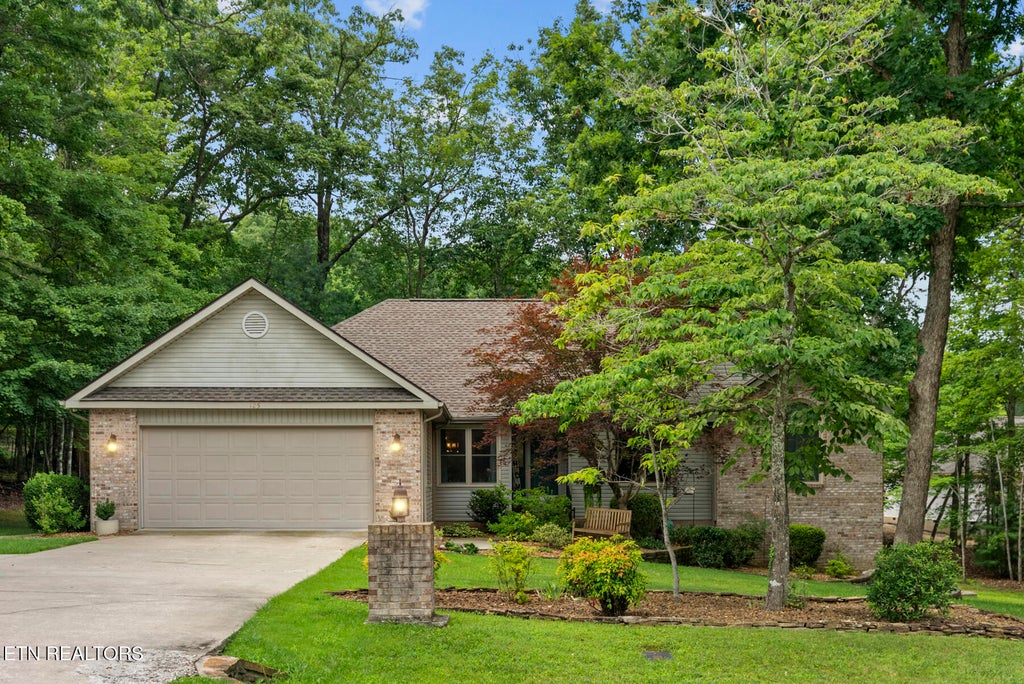 Photo of 125 Markham Lane, Crossville, TN 38558 (MLS # 1348662)