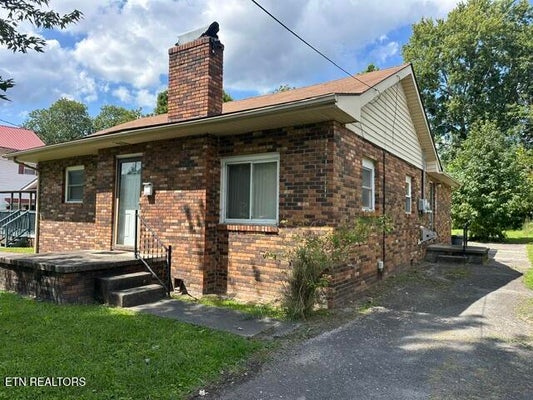 706 ILCHESTER AVE, MIDDLESBORO, KY 40965 - Image c2811e8c837a6ed92fcd1f4f889d23b2/2020476877