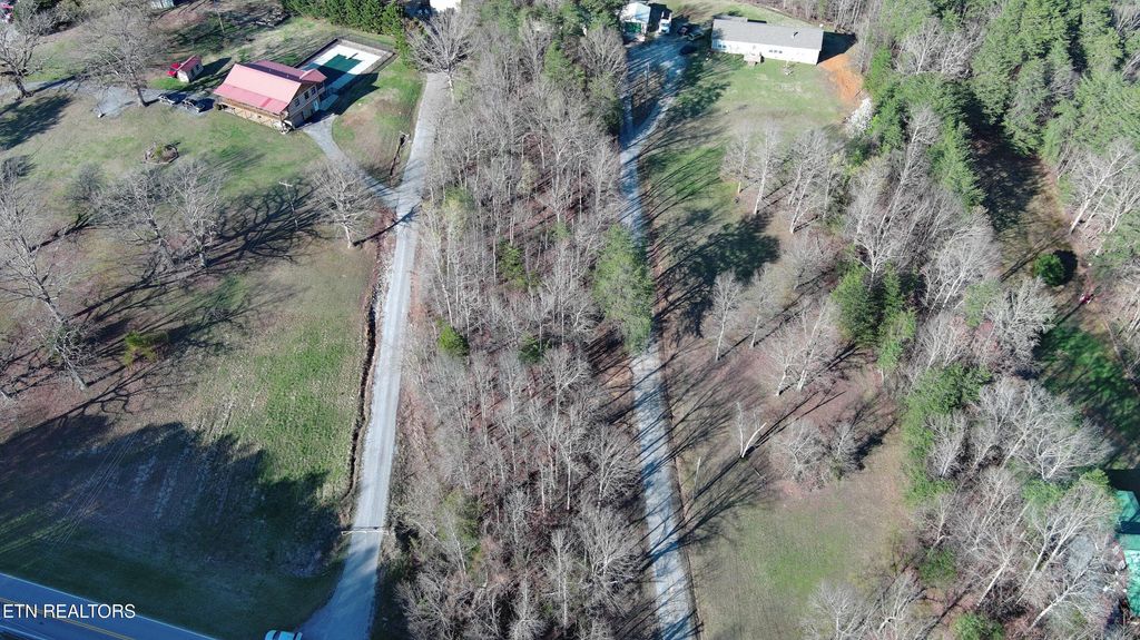 Photo of 2010 Hwy 72, Vonore, TN 37885 (MLS # 1332473)