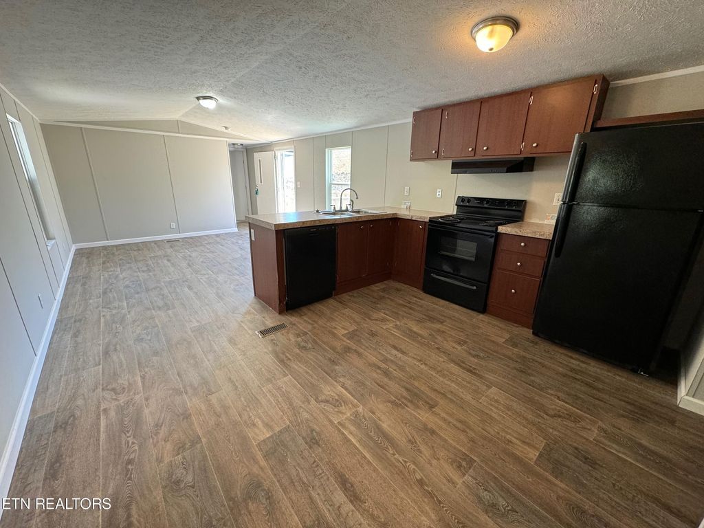 Photo of 224 Magnolia Lane, Tazewell, TN 37879 (MLS # 1260363)