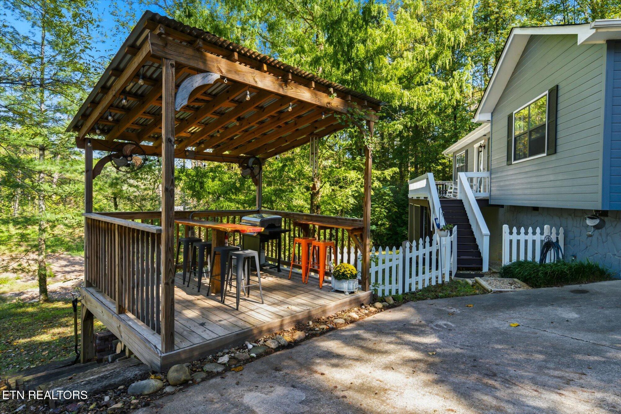 10000 Sugar Pine Court