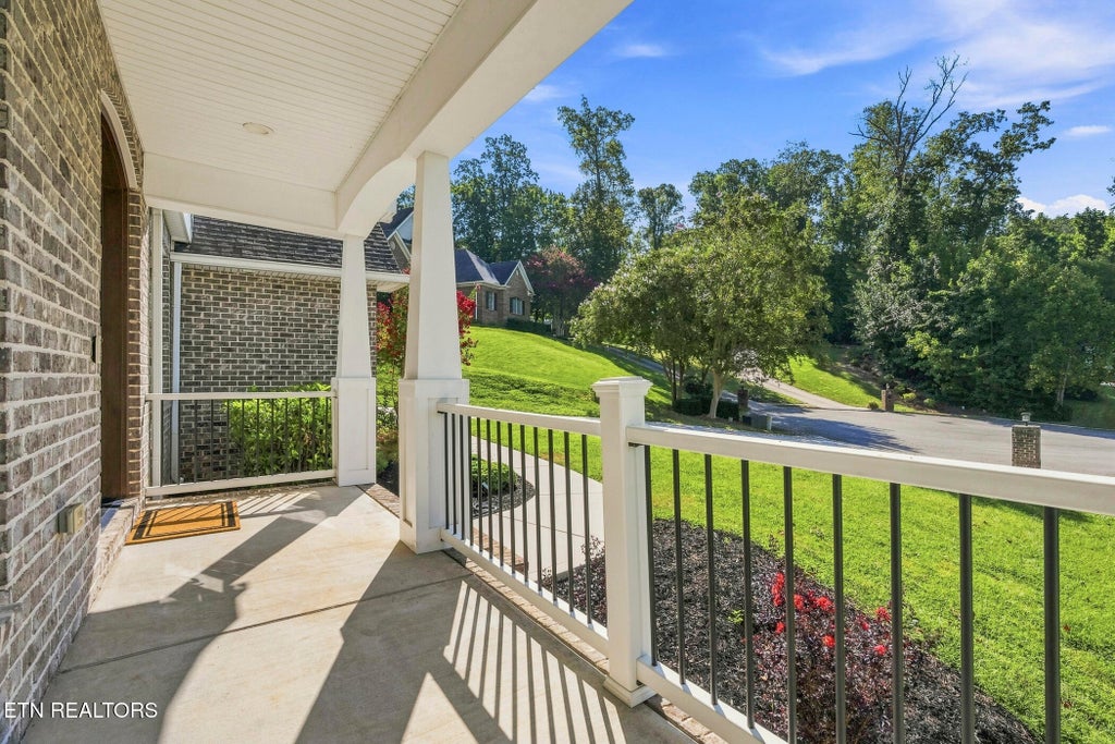 Photo of 295 Wedgewood Drive, Lenoir City, TN 37772 (MLS # 1354283)