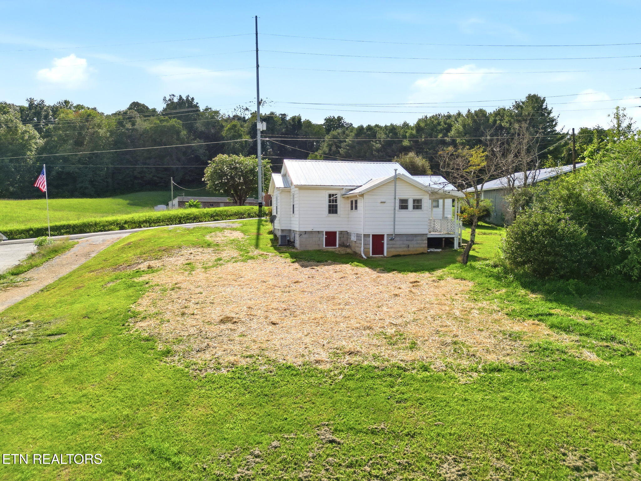 415 Island Ford Rd