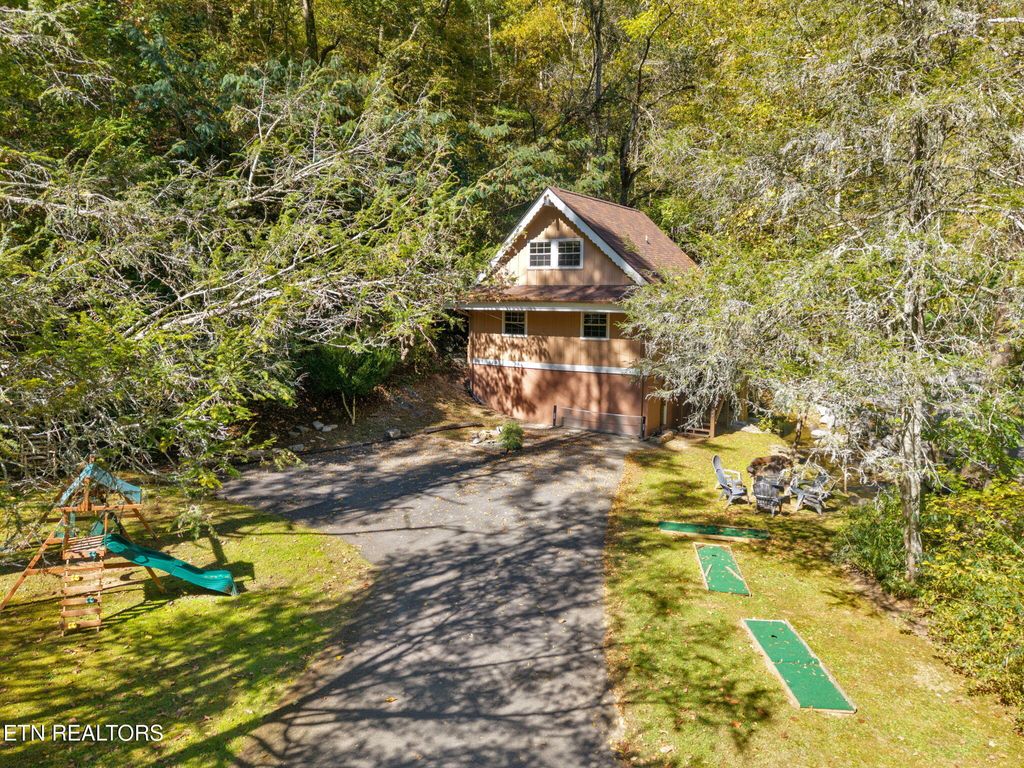 Photo of 3010 N Clear Fork Rd, Sevierville, TN 37862 (MLS # 1318856)