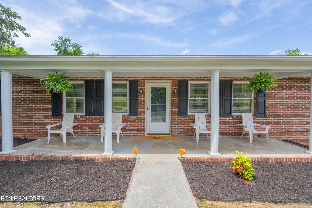 Photo of 125 Bettis Lane, Kingston, TN 37763 (MLS # 1340021)