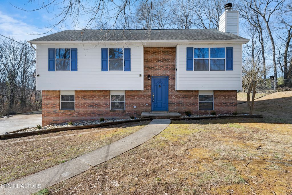Photo of 1624 Summerhill Drive, Knoxville, TN 37922 (MLS # 1321219)