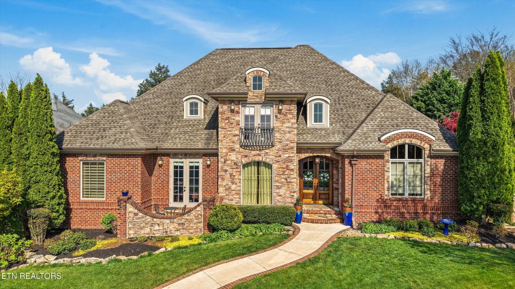 Photo of 1318 Charlottesville Blvd, Knoxville, TN 37922 (MLS # 1335114)