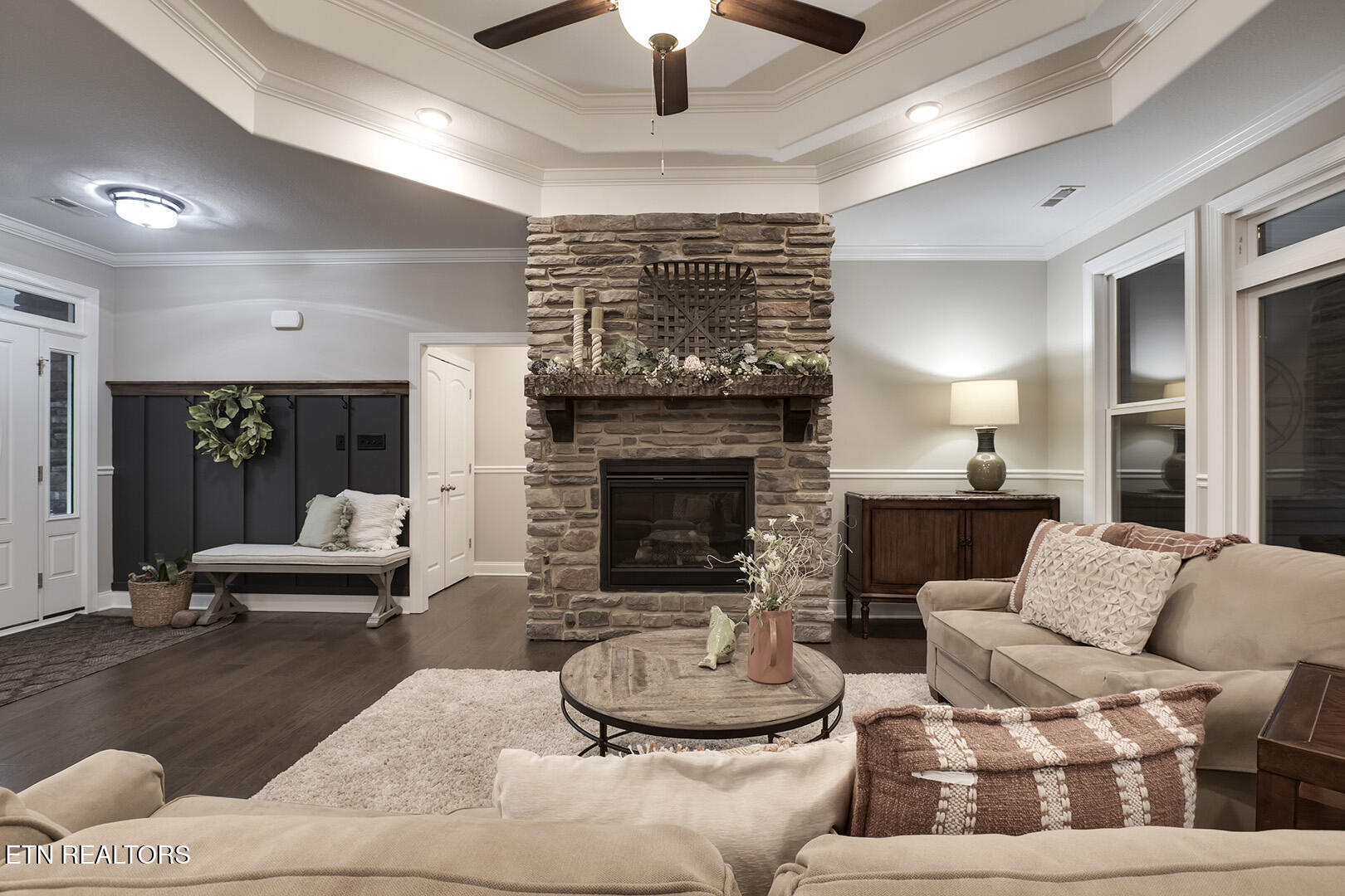 Loudon, Tennessee 37774, United States, 3 Bedrooms Bedrooms, ,3 BathroomsBathrooms,Residential,Pending,3551