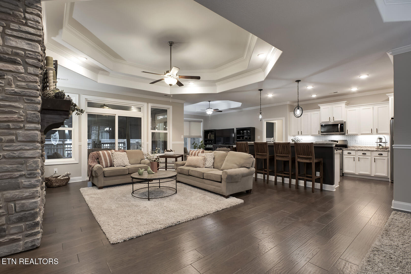 Loudon, Tennessee 37774, United States, 3 Bedrooms Bedrooms, ,3 BathroomsBathrooms,Residential,Pending,3551