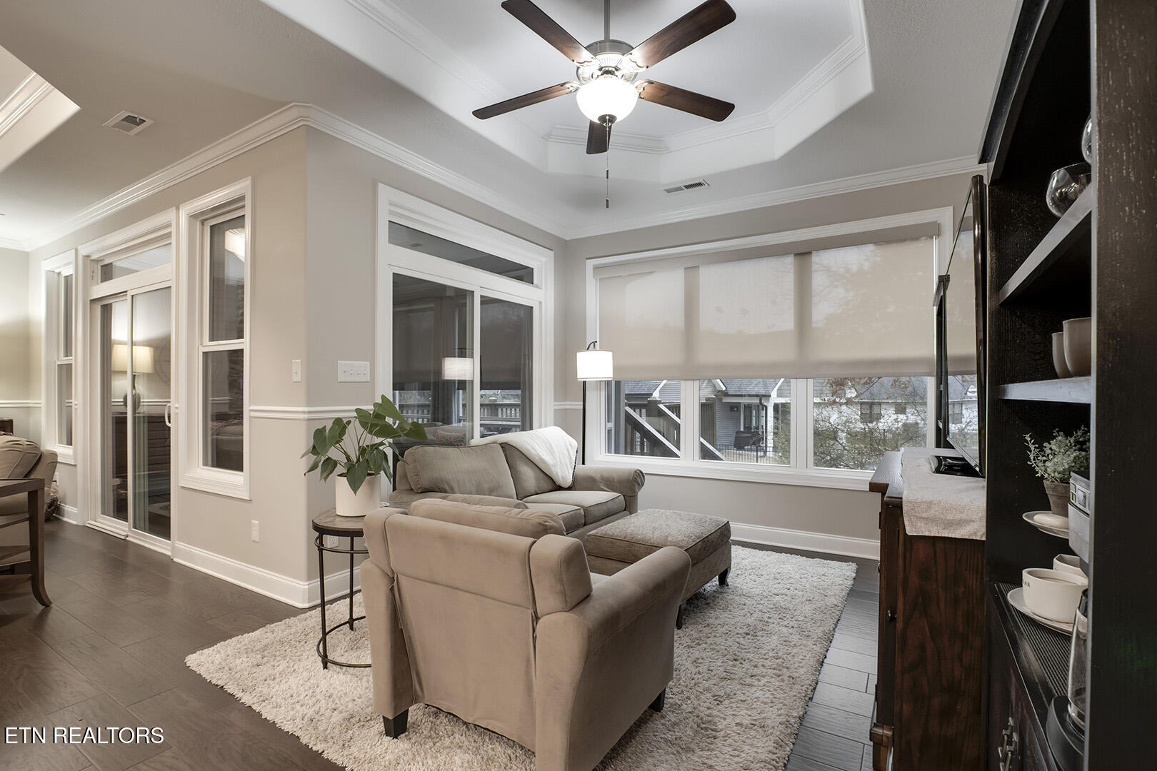 Loudon, Tennessee 37774, United States, 3 Bedrooms Bedrooms, ,3 BathroomsBathrooms,Residential,Pending,3551