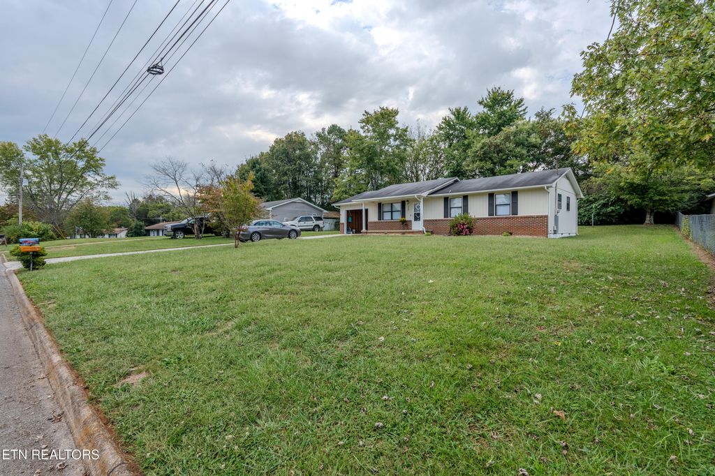 Photo of 325 Blue Ridge Lane, Seymour, TN 37865 (MLS # 1316284)