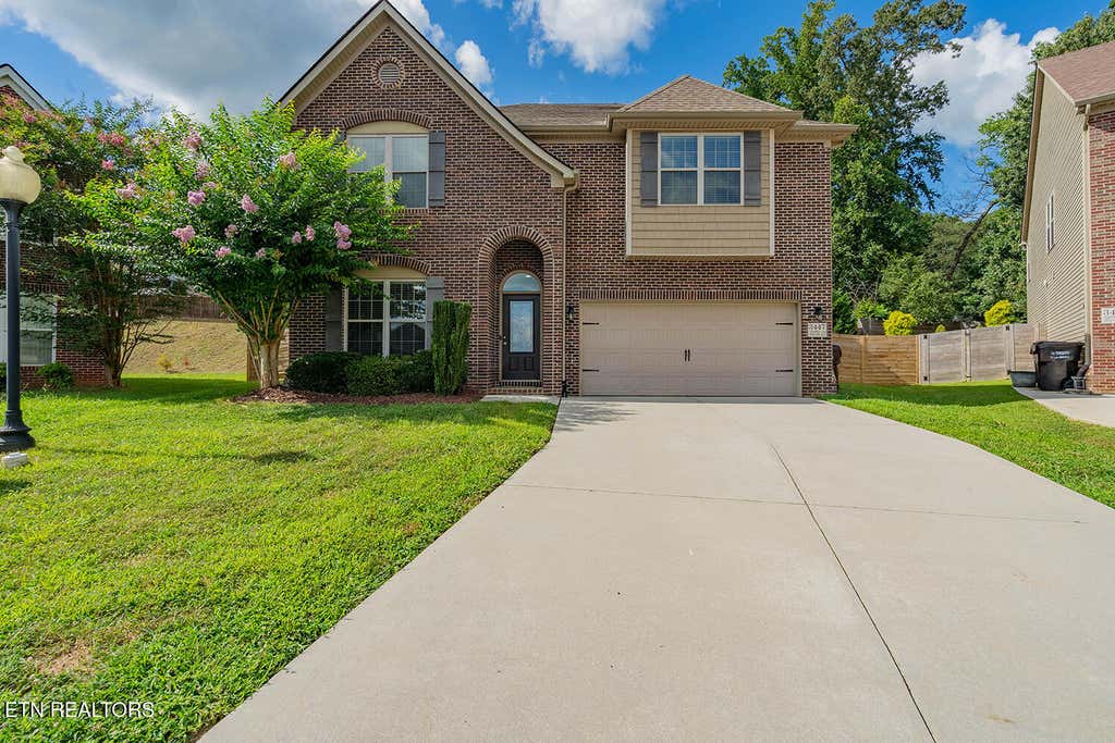 Photo of 3447 Greentree Lane, Knoxville, TN 37931 (MLS # 1350735)
