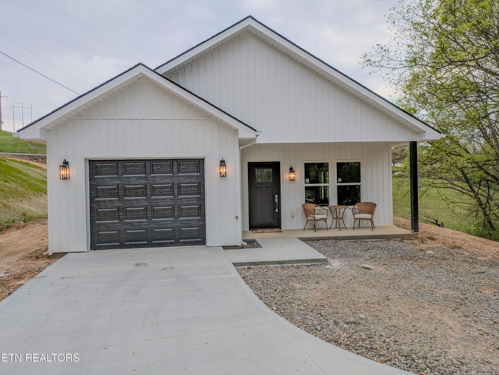 Photo of 260 Henderson Hollow Rd, Knoxville, TN 37931 (MLS # 1323926)