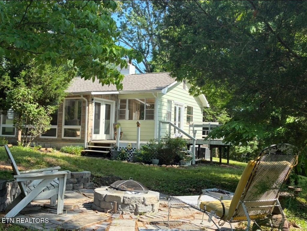 Photo of 114 Glendale Lane, Oak Ridge, TN 37830 (MLS # 1331897)