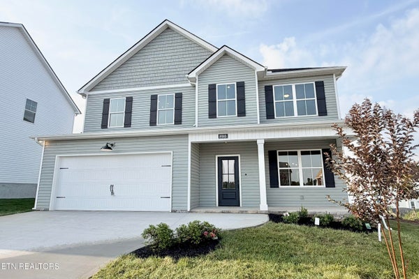 8910 QUEENSDALE LN, KNOXVILLE, TN 37924 - Image c2e33a7befeb71f845082b6d2a746bfb/2537275778