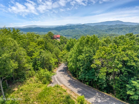 Photo of 108 Smoky Vista Way, Sevierville, TN 37876 (MLS # 1344760)