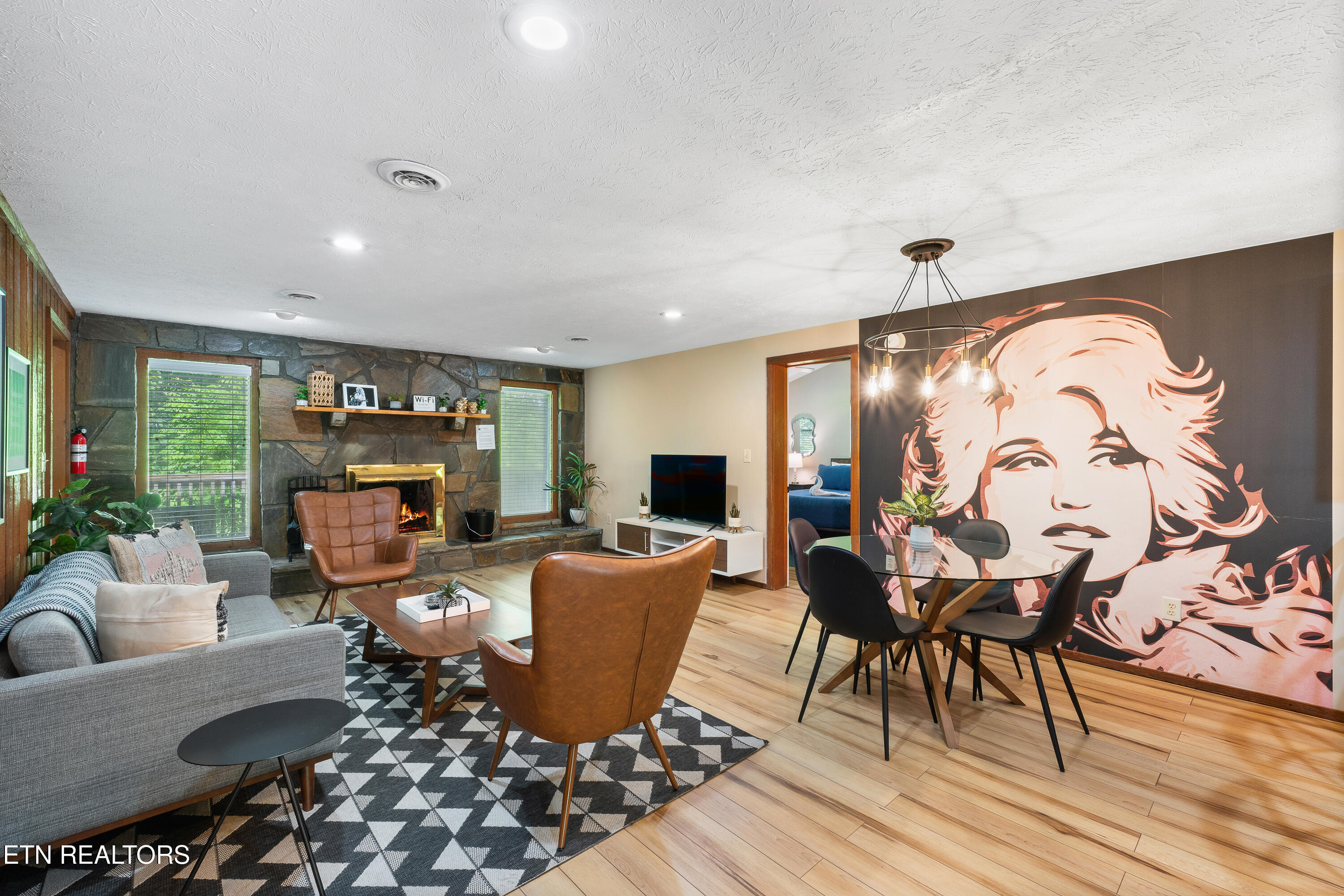 4238 Dollys Drive UNIT 106C&D