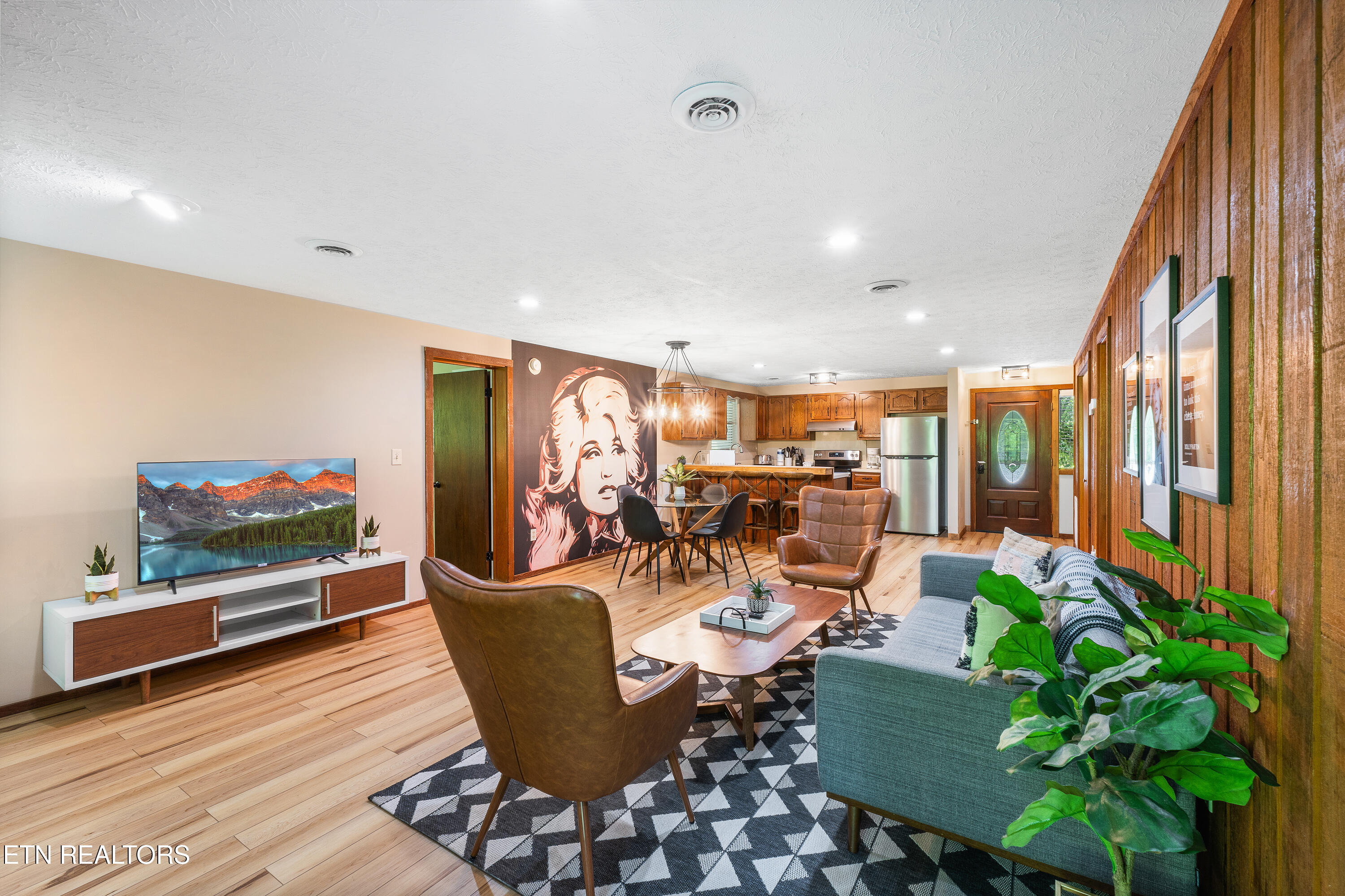 4238 Dollys Drive UNIT 106C&D