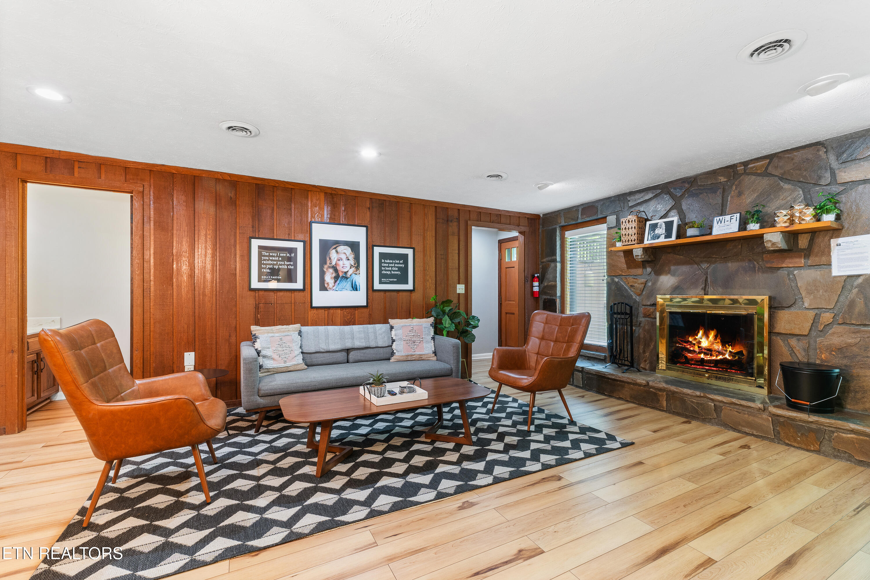 4238 Dollys Drive UNIT 106C&D
