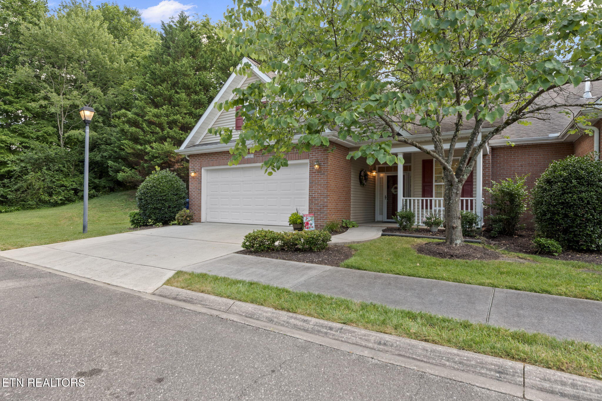 122 Devanshire Court