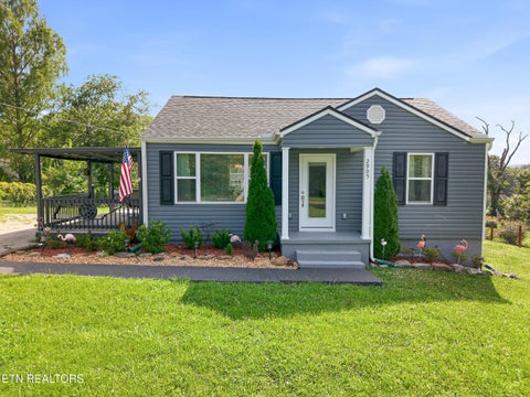 Photo of 2905 Atoka Lane, Knoxville, TN 37917 (MLS # 1347723)