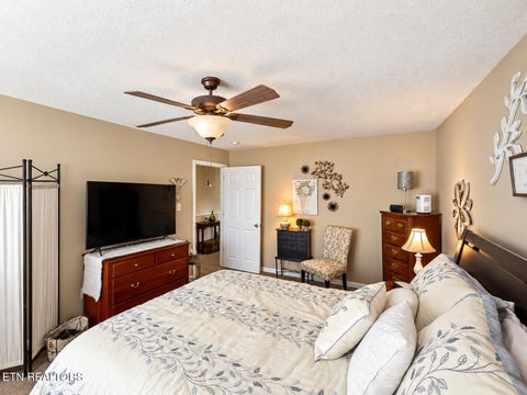 Tiny photo for 948 Micro Way #1, Knoxville, TN 37912 (MLS # 1356171)