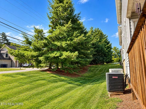 Tiny photo for 948 Micro Way #1, Knoxville, TN 37912 (MLS # 1356171)