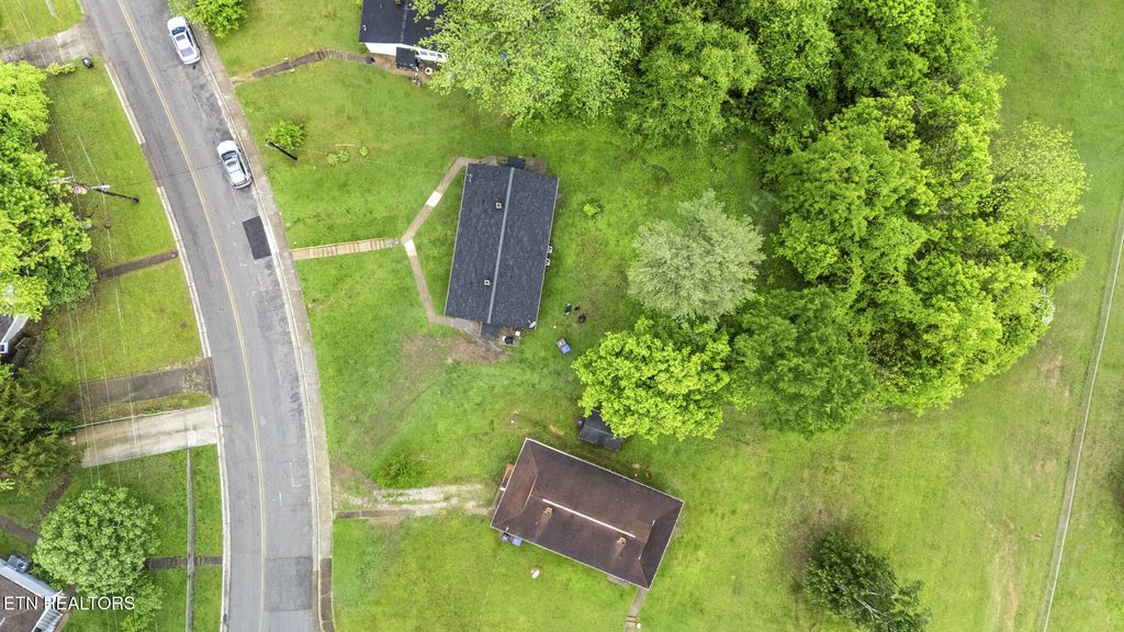 Photo of 250 S Benedict Ave, Oak Ridge, TN 37830 (MLS # 1300132)