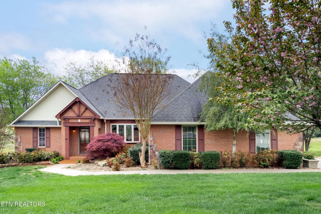 Photo of 111 Nunnehi Tr, Vonore, TN 37885 (MLS # 1319297)