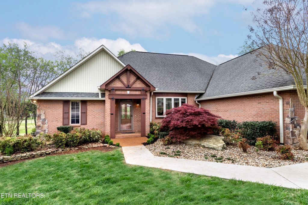 Photo of 111 Nunnehi Tr, Vonore, TN 37885 (MLS # 1319297)
