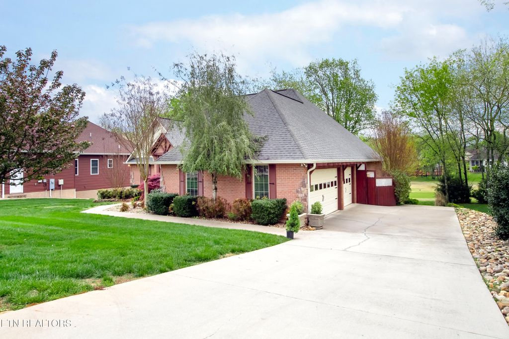 Photo of 111 Nunnehi Tr, Vonore, TN 37885 (MLS # 1319297)
