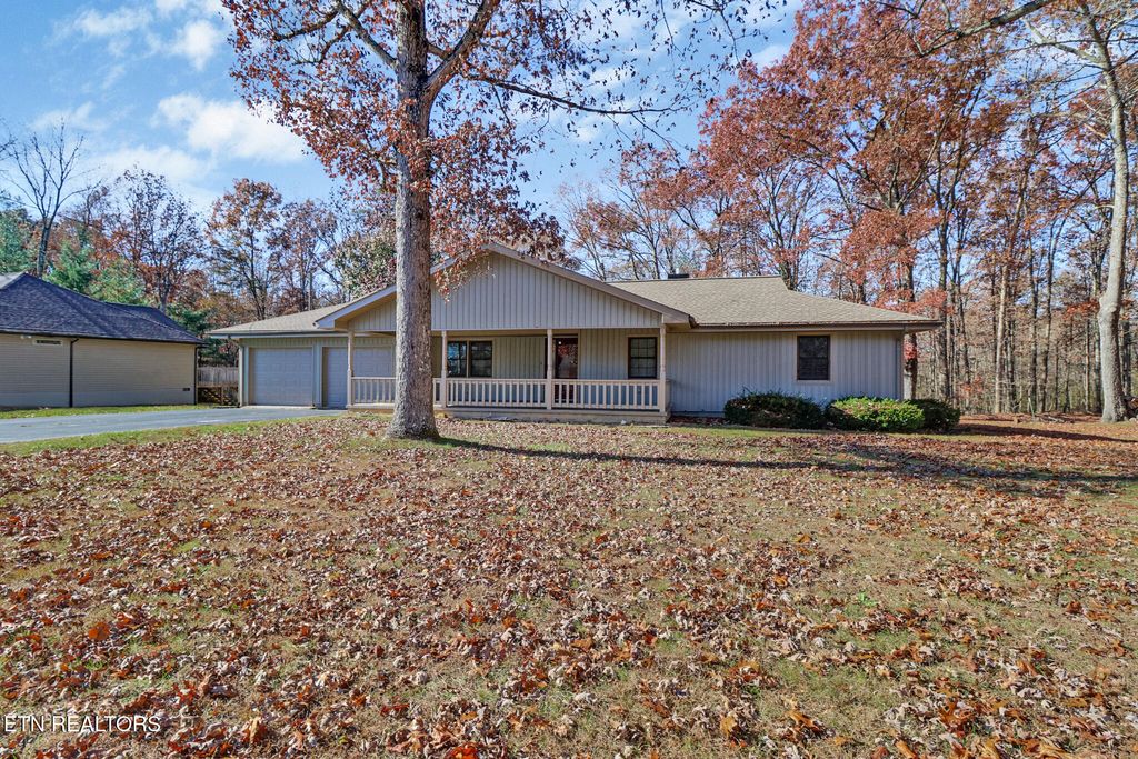 Photo of 650 Mockingbird Drive, Crossville, TN 38555 (MLS # 1321940)
