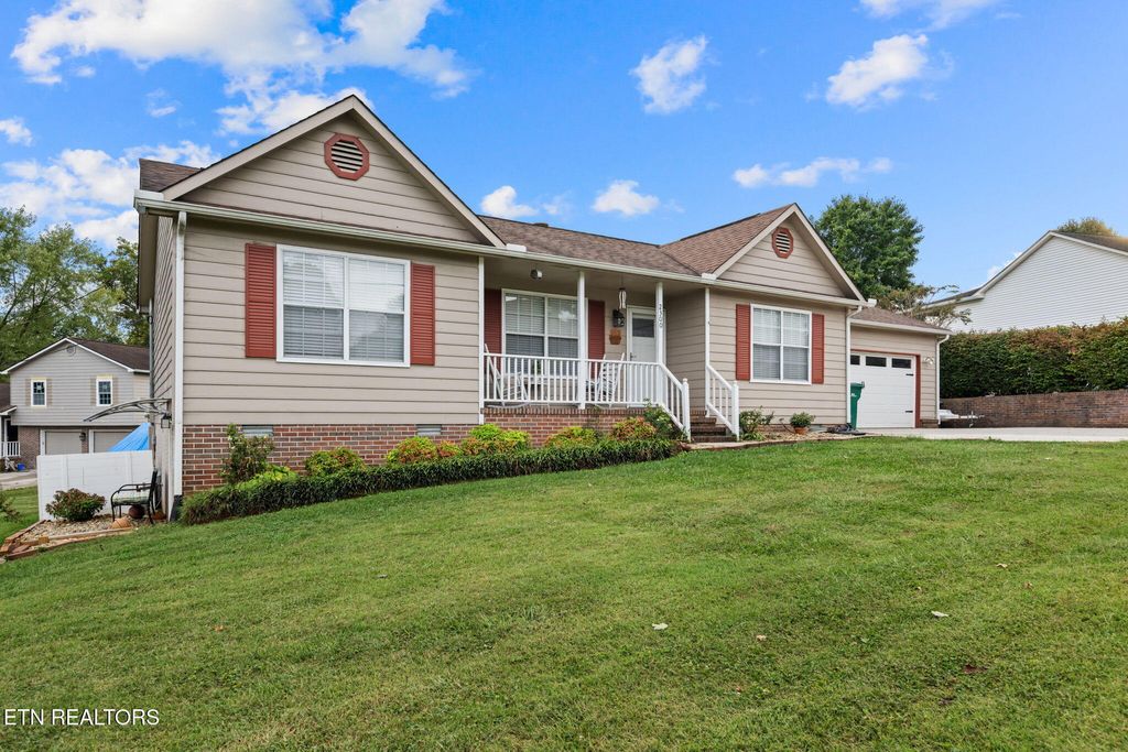 Photo of 2300 Bainbridge Way, Powell, TN 37849 (MLS # 1316396)