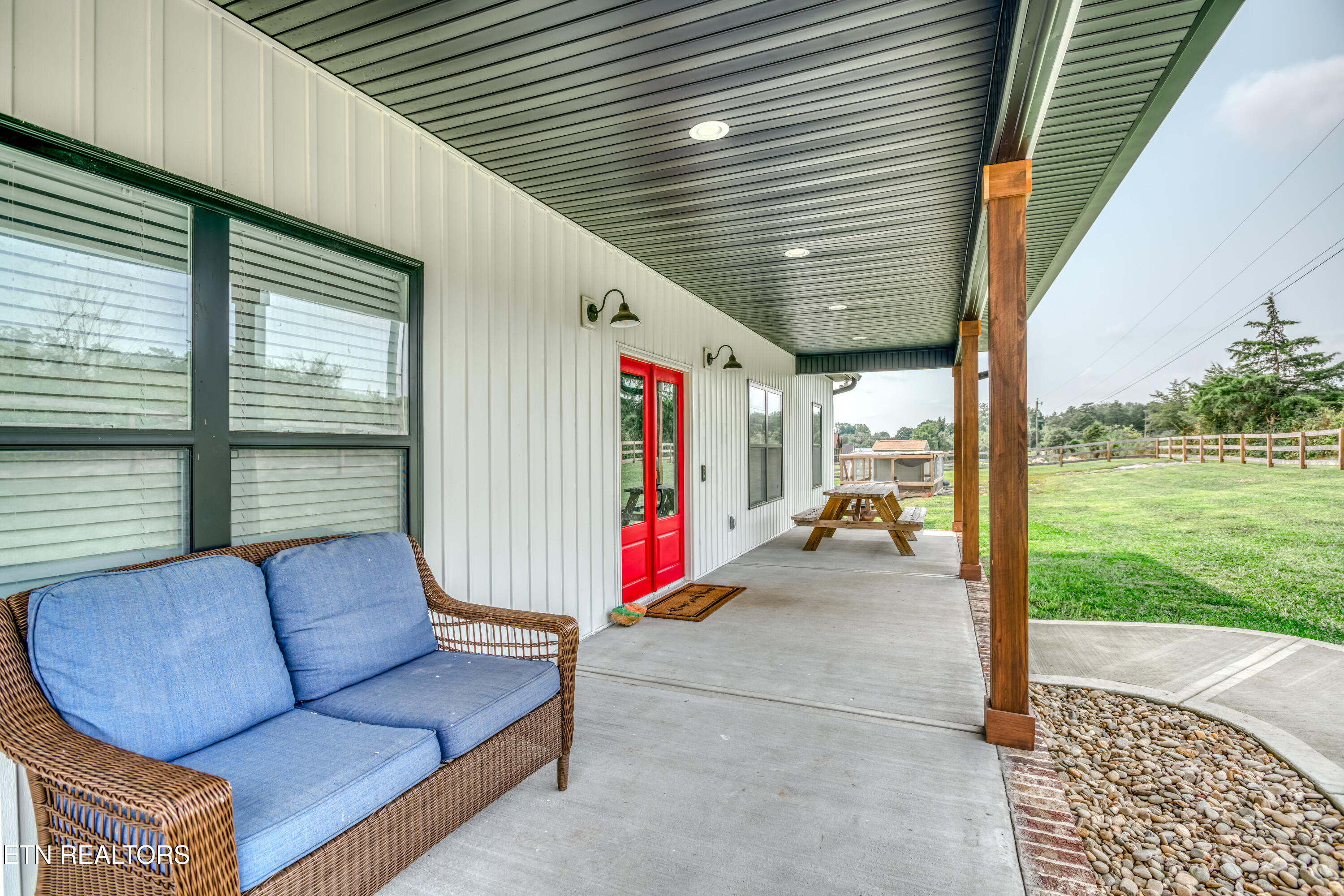 112 Old Hickory Valley Rd