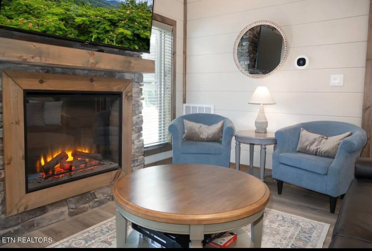 568 Warbonnet Way