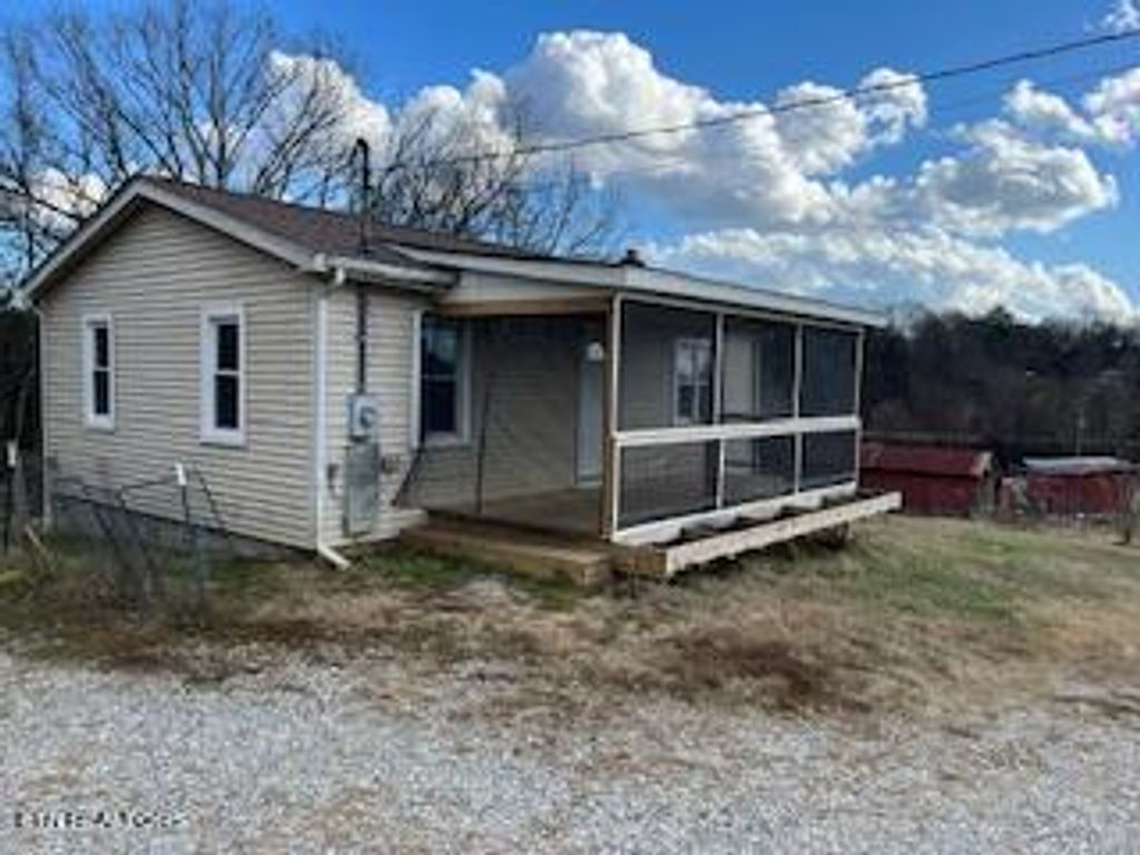 Photo of 320 Welcome Lane, Strawberry Plains, TN 37871 (MLS # 1247181)