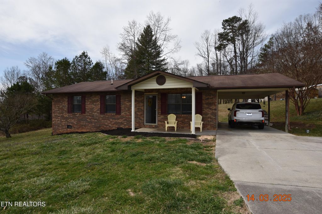 Photo of 481 Academy St, Maynardville, TN 37807 (MLS # 1293407)