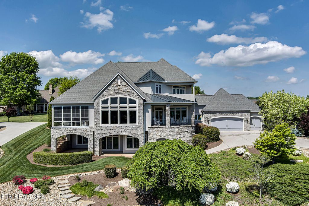 Photo of 136 White Hawk Drive, Vonore, TN 37885 (MLS # 1268085)