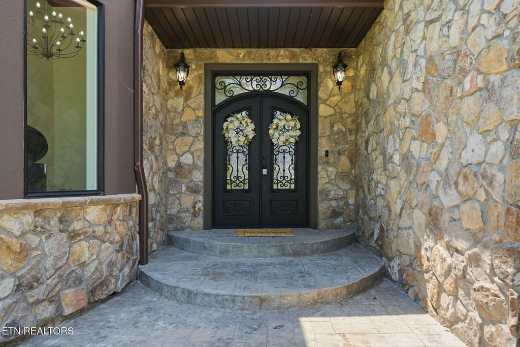 Photo of 1005 Enchanted Drive, Dandridge, TN 37725 (MLS # 1340969)