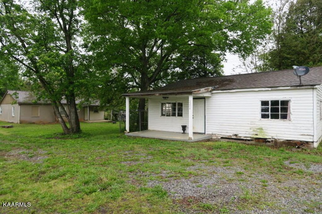 Photo of 22042208 Payne Ave, Alcoa, TN 37701 (MLS # 1225253)