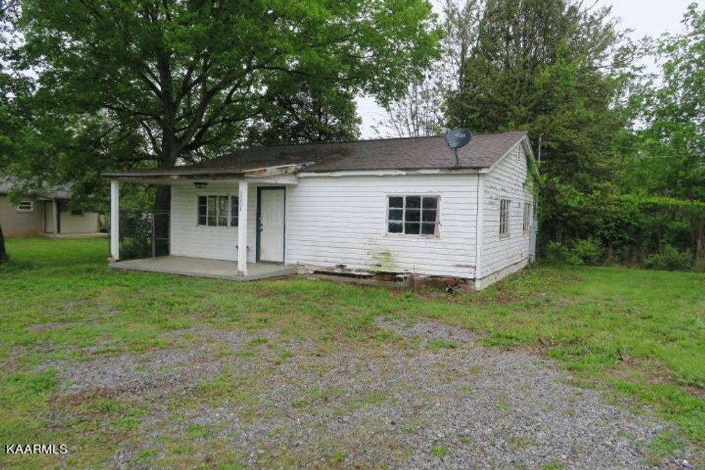 Photo of 22042208 Payne Ave, Alcoa, TN 37701 (MLS # 1225253)
