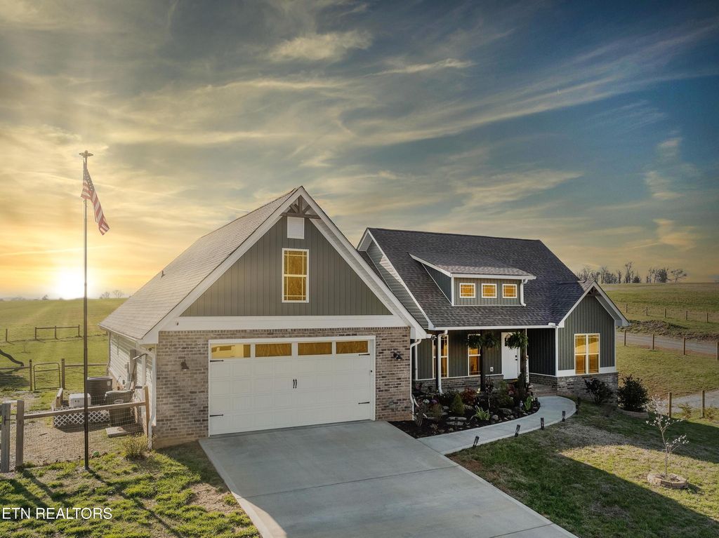 Photo of 279 Lakeside Meadows Circle, Madisonville, TN 37354 (MLS # 1331561)