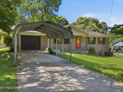 Photo of 802 Lake Glen Lane, Knoxville, TN 37920 (MLS # 1341256)