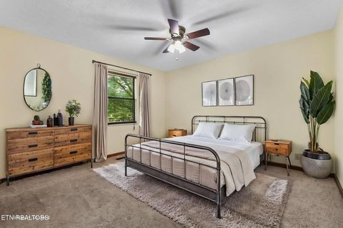 Tiny photo for 802 Lake Glen Lane, Knoxville, TN 37920 (MLS # 1341256)